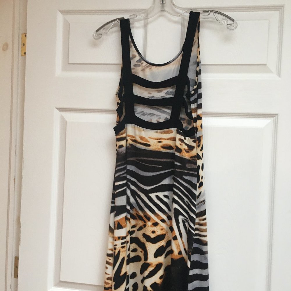 dress - Picture 2 of 2